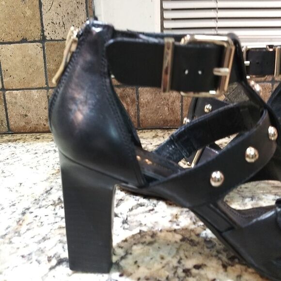 BCBGeneration 'Fizzy' Sandal  - Picture 12 of 16